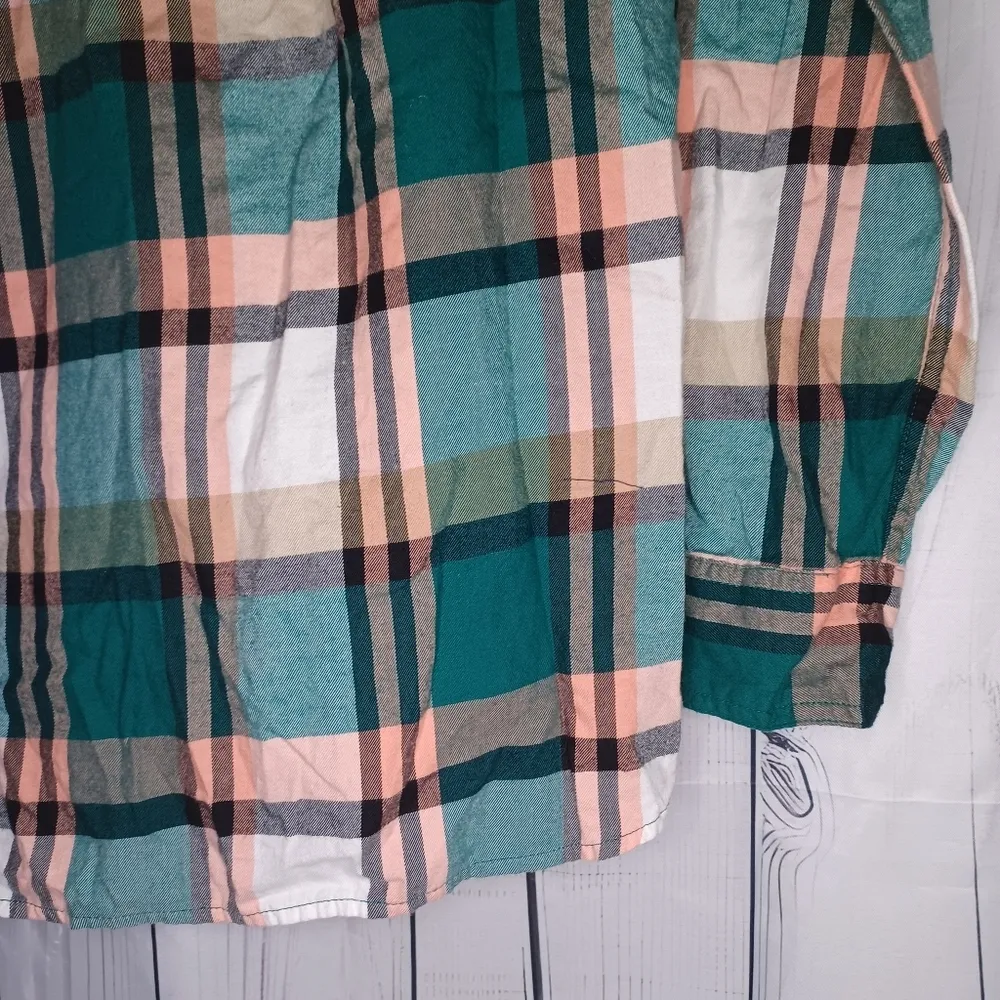 J.Crew Classic plaid button-down 100% cotton shirt - Image 9