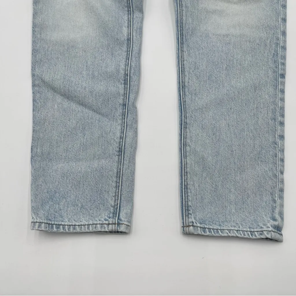 American Eagle AE Mom STRIGID Jean High Rise Women’s Sz 4 Short (Light Wash) - Image 5