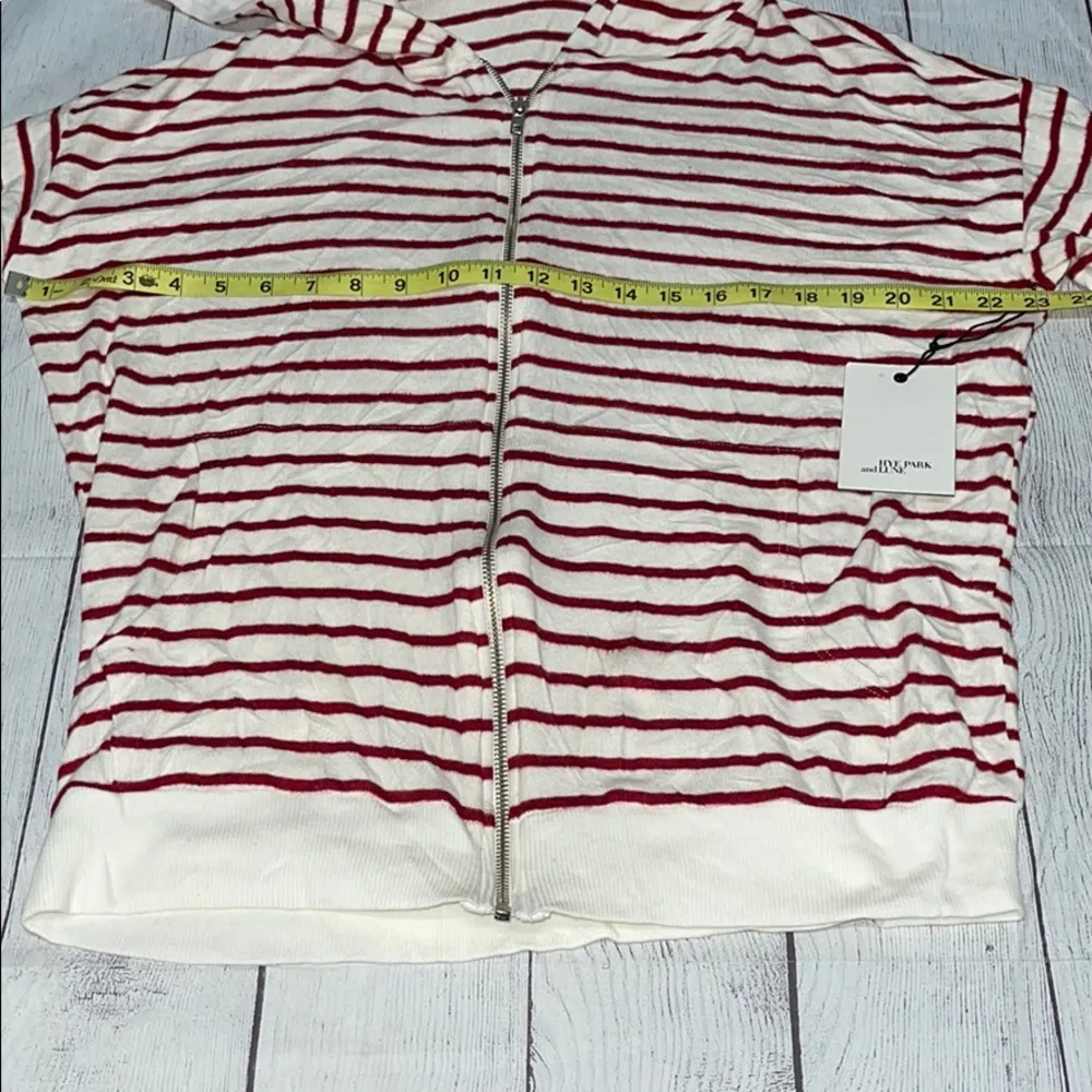 Soft & Comfy Hye Park & Lune Zippered Hooded Sweatshirt - Image 11