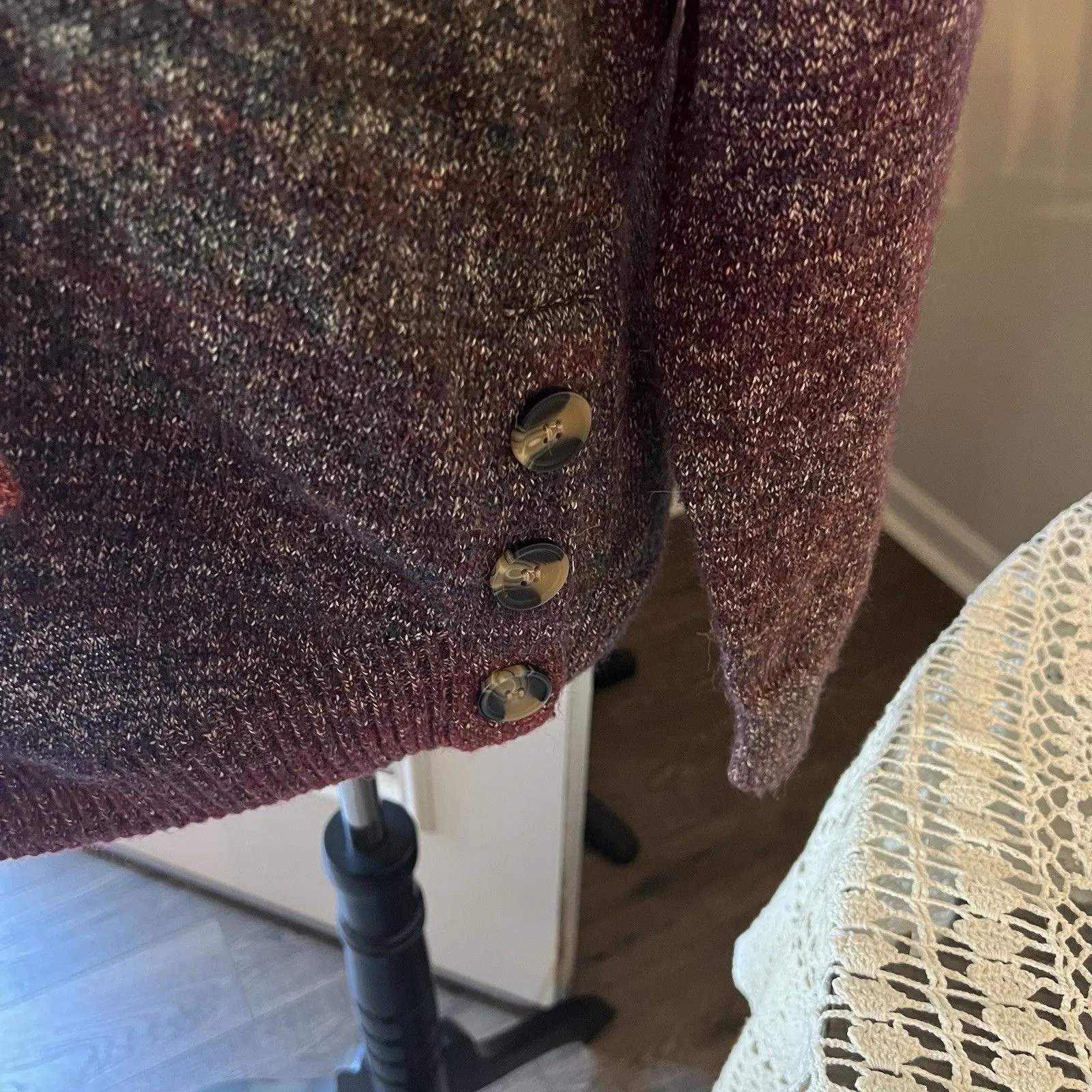 Westbound Women’s Crowl Neck Sweater Medium - Image 3