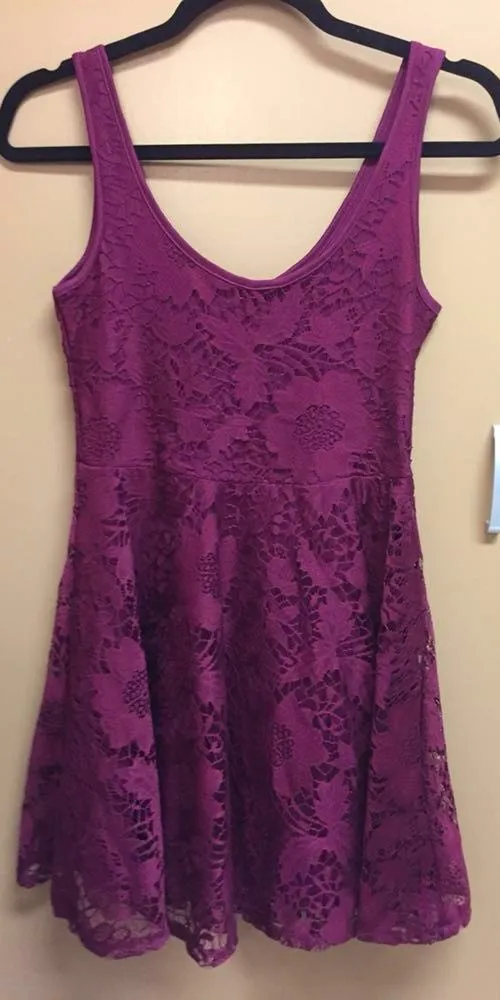 Lace Magenta Dress - Image 3