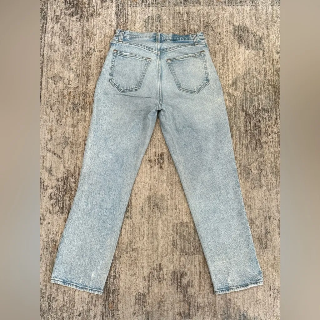 Abercrombie & Fitch Curve Love Ultra High Rise 90s Straight Jean - Image 7