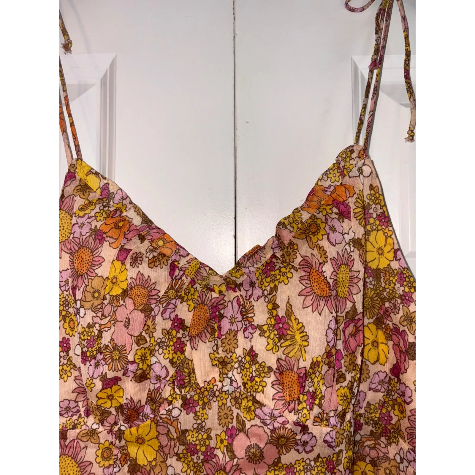 Patrons of Peace Floral‎ Crop Top Tie Strap Cami Smocked Summer M - Image 7