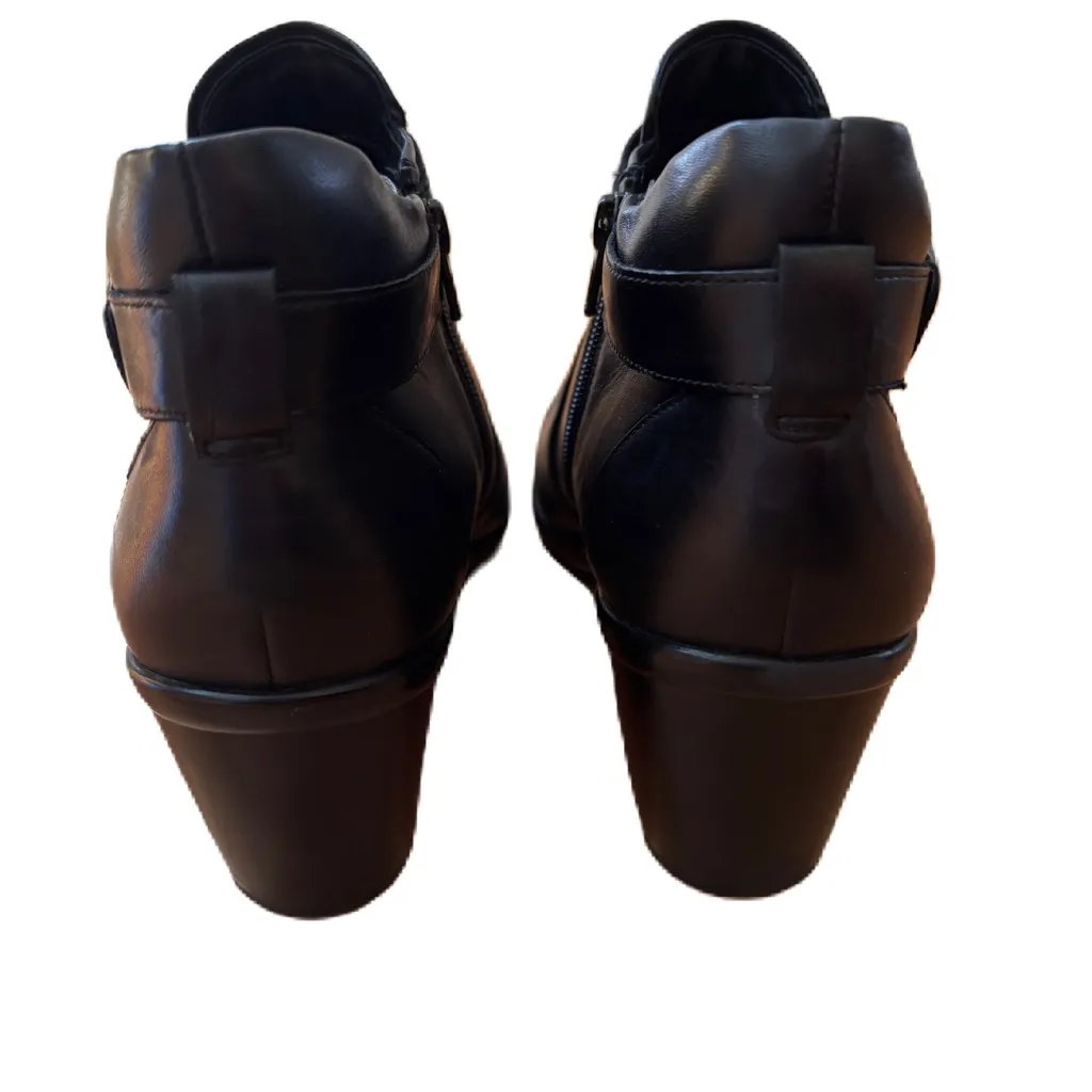 Naturalizer Elisa Black Leather Ankle Boots Overlapping Ring Hardware Size 10 40 - Image 5