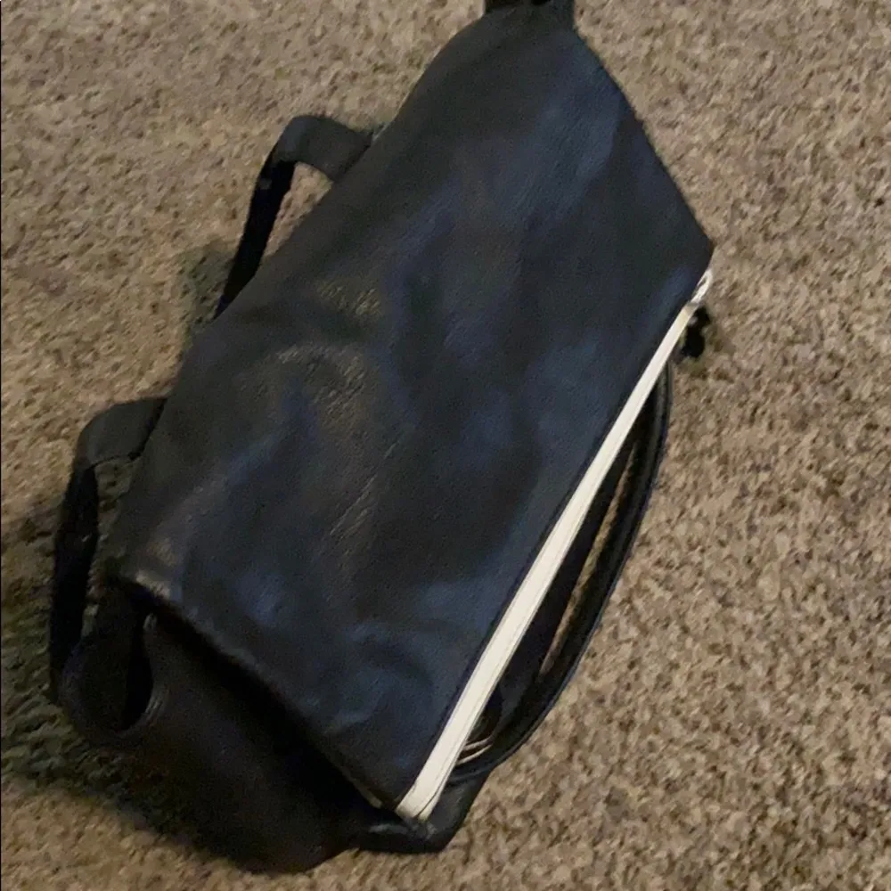 Michael Kors large Satchel!! - Image 12