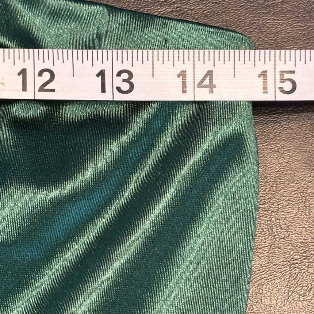 Lulu's Emerald Green Strapless Maxi Dress with slit size Medium NWT - Image 9