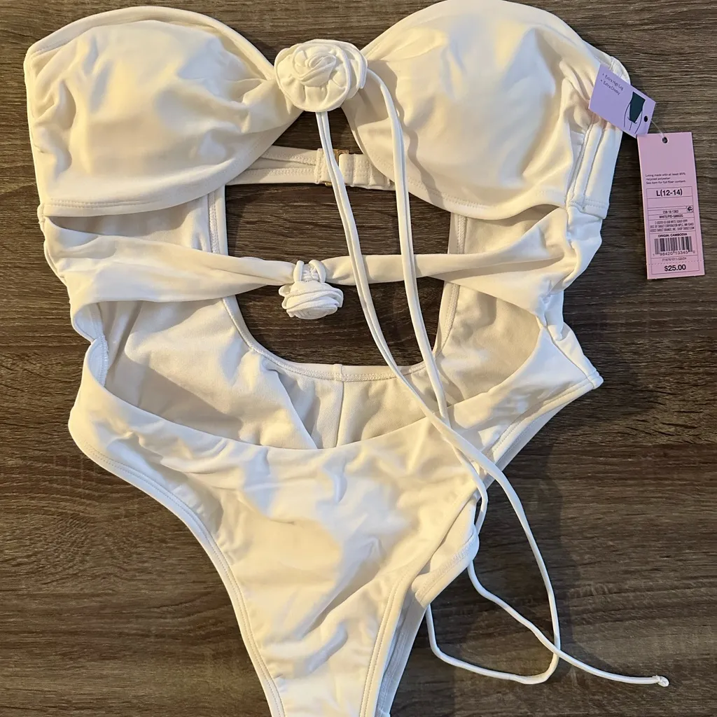 Wild Fable White Cutout One Piece Swimsuit - Image 3