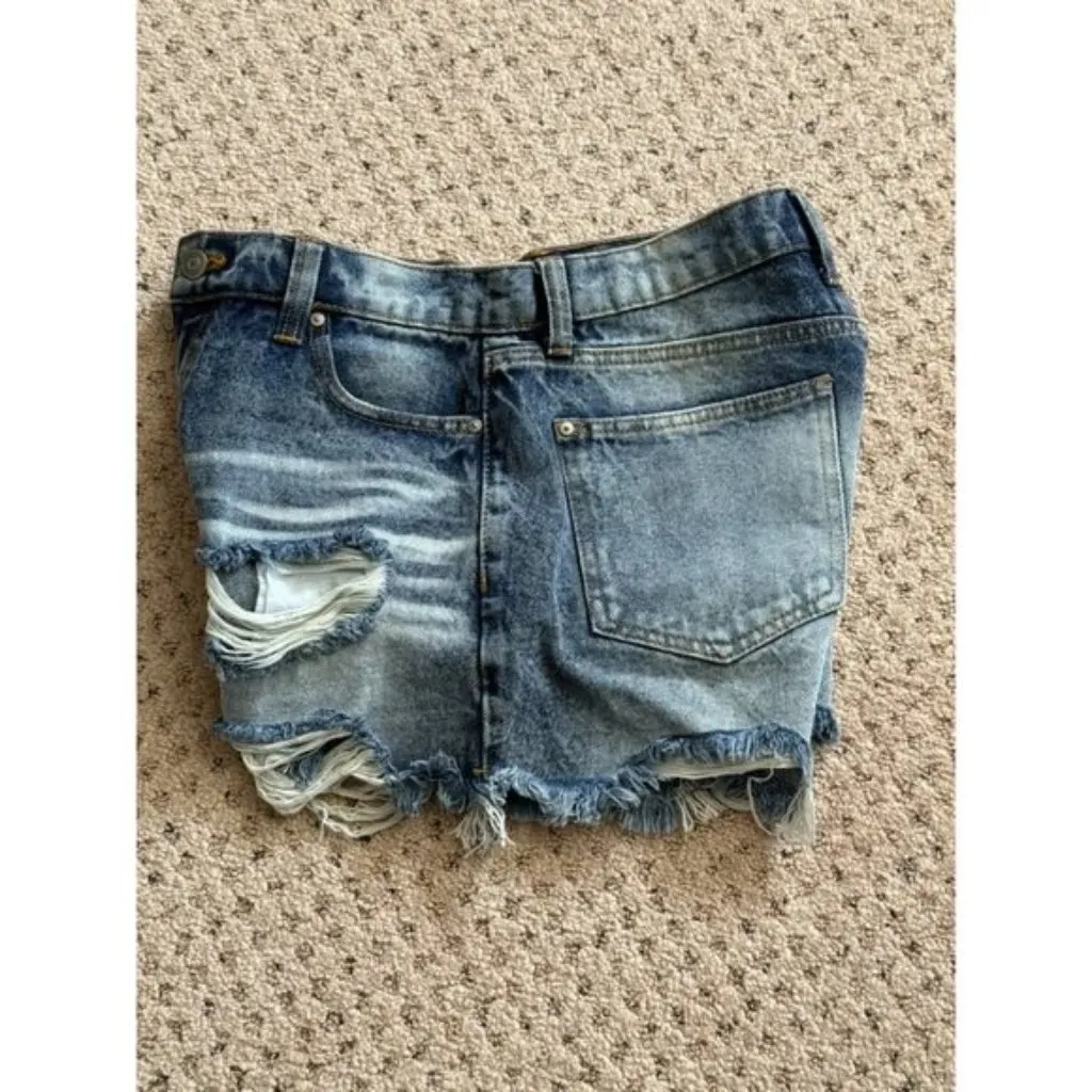 No Boundaries women's Junior size 7 blue High Rise denim jean shorts - Image 6