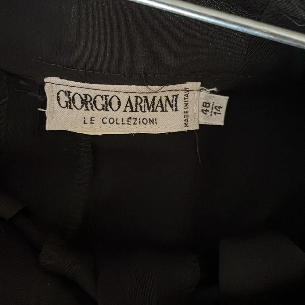 Giorgio Armani beautiful black pleated pants 30” inseam excellent cond - Image 2
