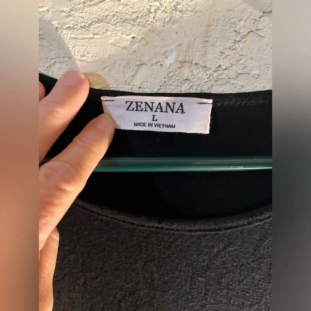 Long sleeve tshirt perfect for cool days and night size LG. Great mix of colors - Image 2