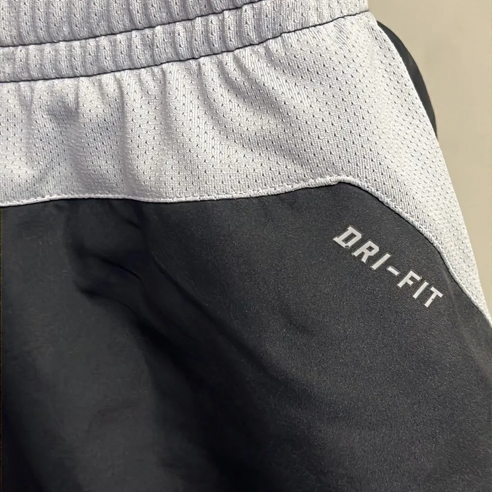 Nike Women’s Black/Gray Athletic Shorts with Built-in Drawstring Shorts- Medium - Image 10