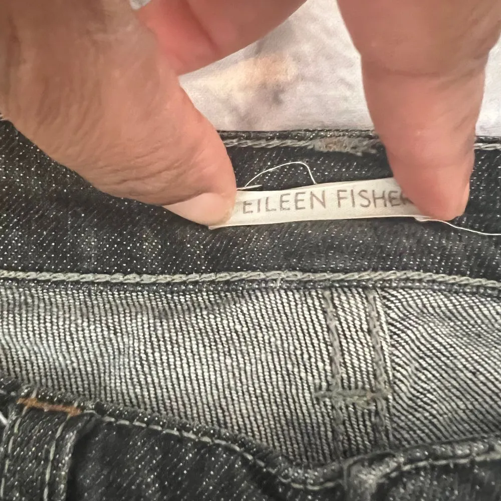 Eileen Fisher  straight leg jeans black‎ size 8 - Image 4