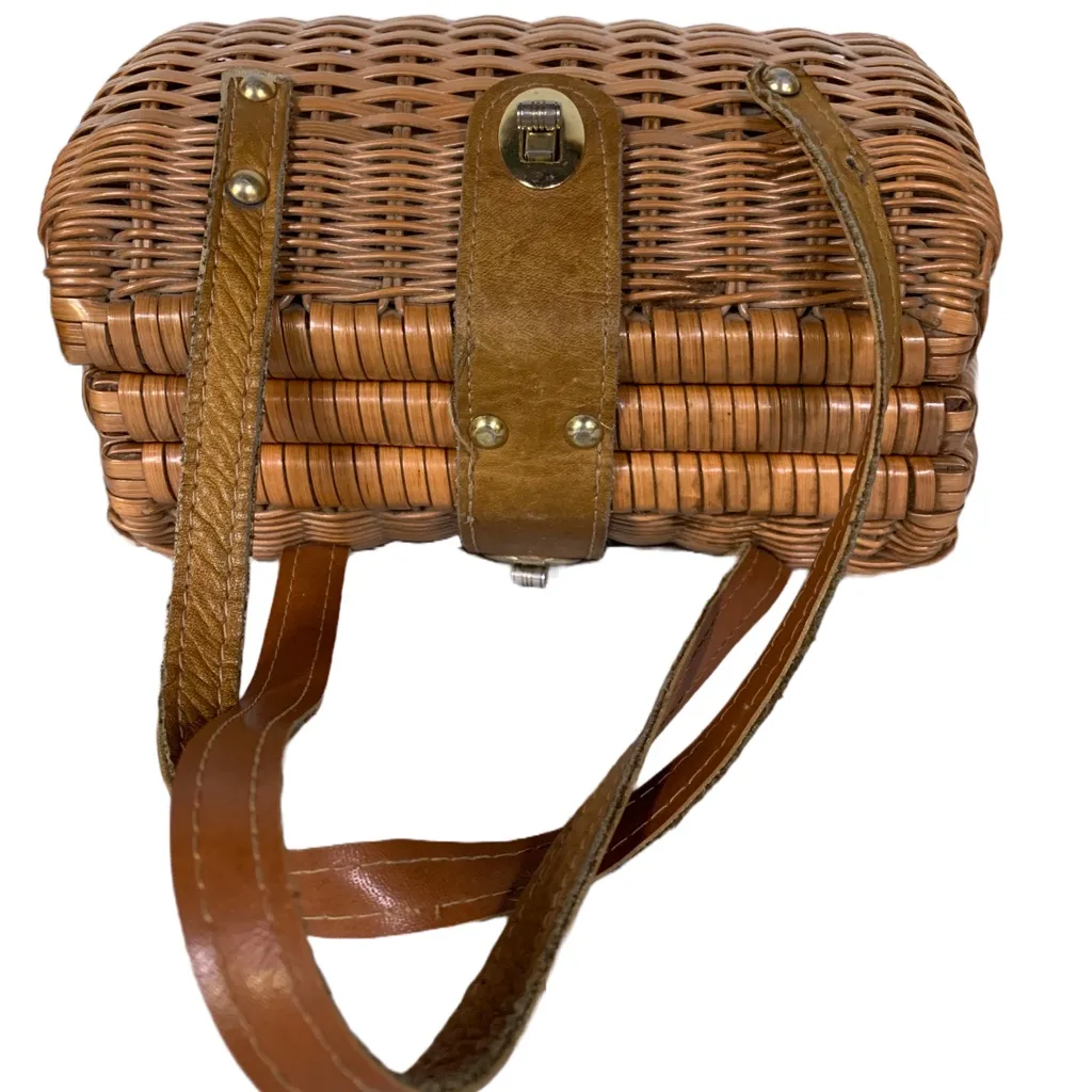 VINTAGE CIRCA 1960'S BROWN RATTAN AND LEATHER BASKET PURSE - Image 6