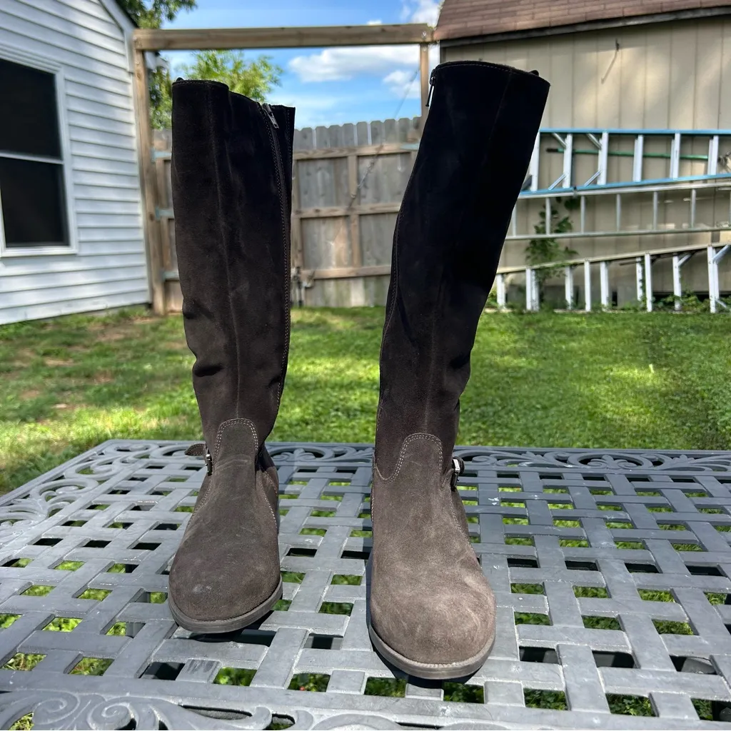 La‎ Canadienne Neve Waterproof Dark Brown Suede Buckle Boots size 39 or 8.5 US - Image 2