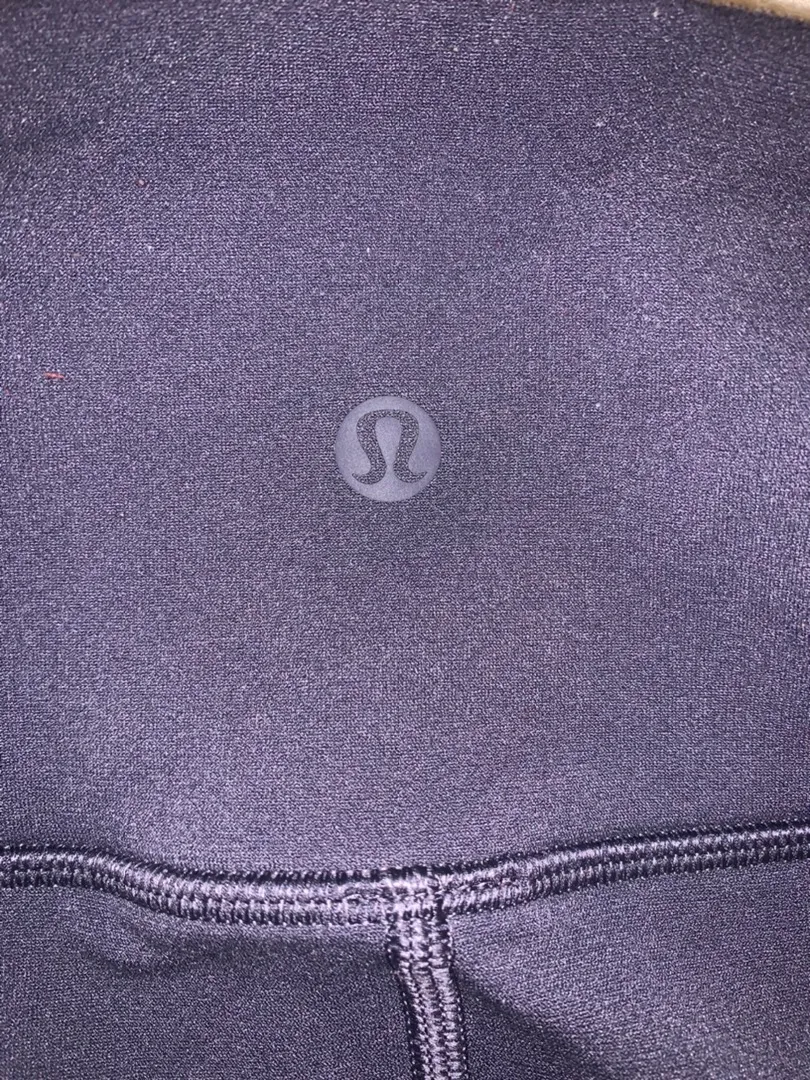 Lululemon Leggings Size 4 - Image 3