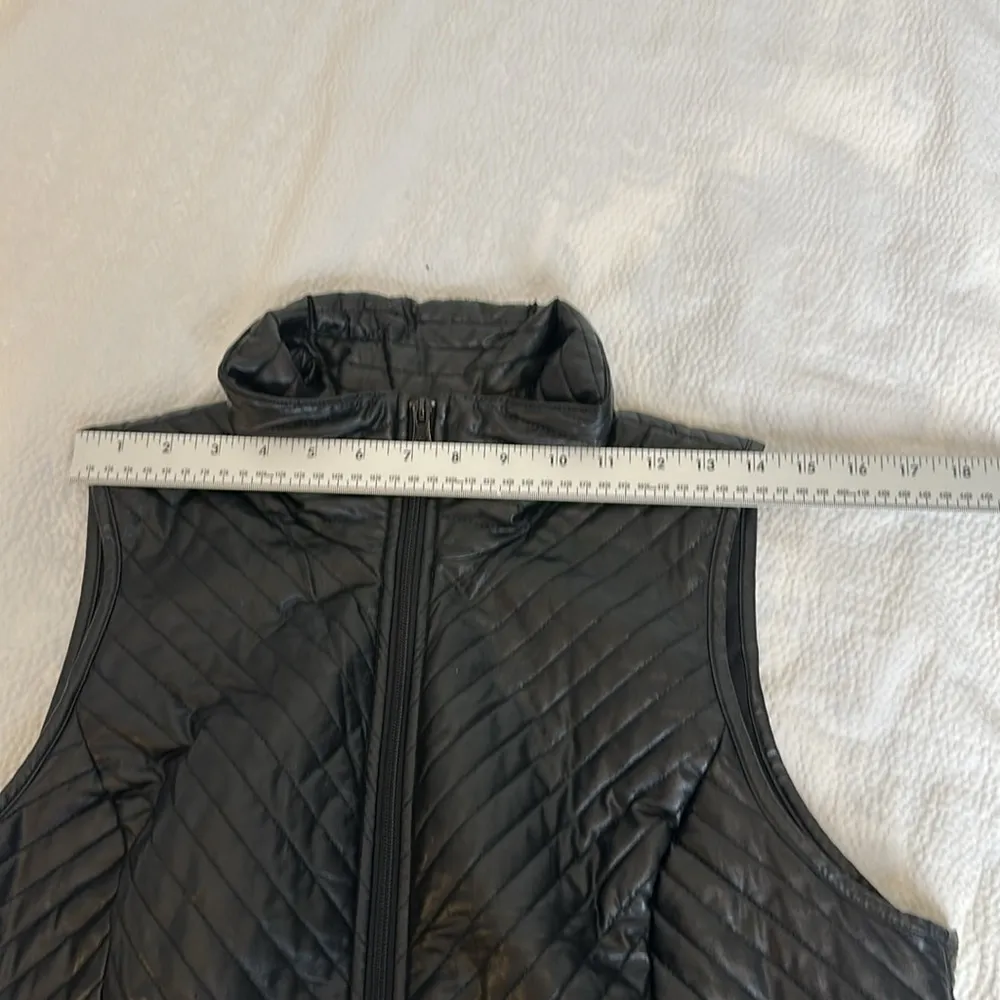 Zenergy by Chico's faux Black leatherQuilted Vest sz2 - Image 7