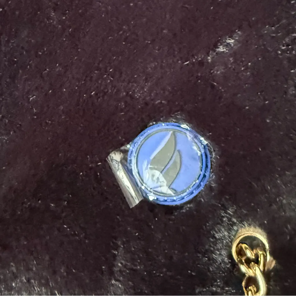 NBA Philadelphia 76ers Basketball Faux Fur Cinch Top Bag - Image 9