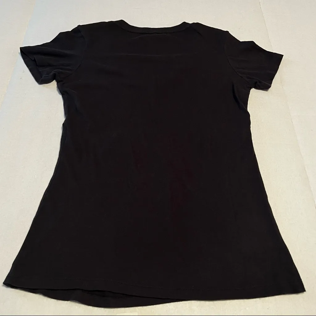 Infamous Womens Size Medium Black Skull Tattoo Roses Short Sleeve Shirt‎ V - Image 10