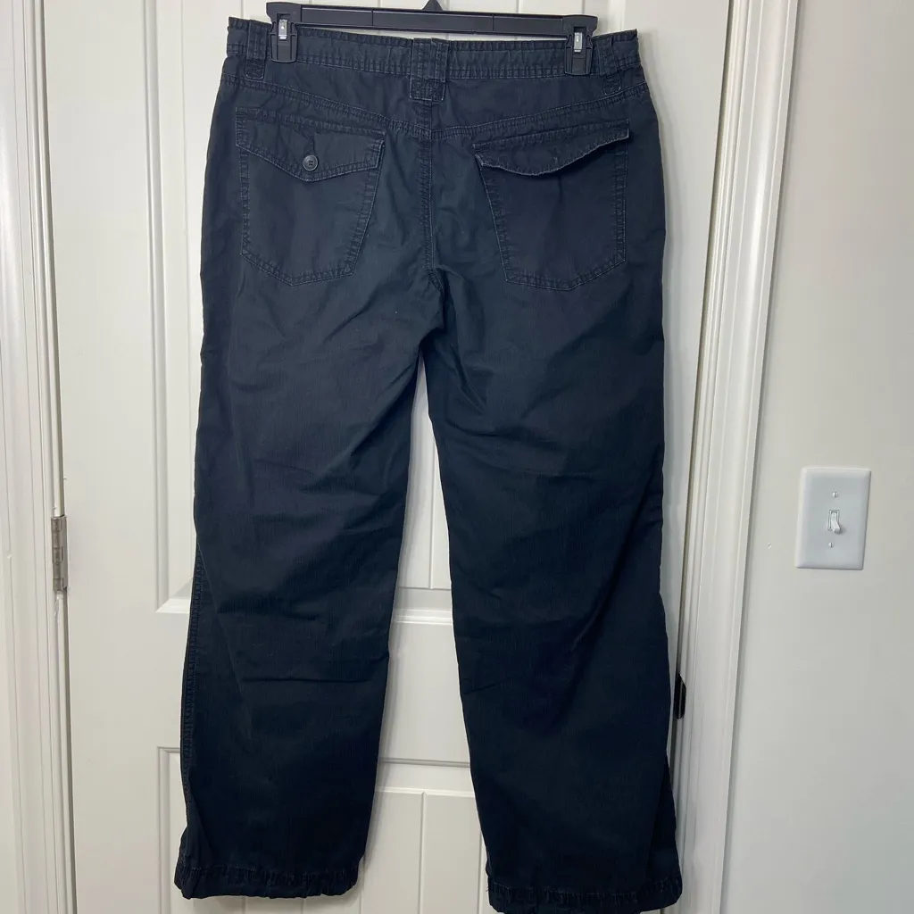 Calvin Klein women’s black drawstring waist deep pockets‎ cargo pants size 12 - Image 6