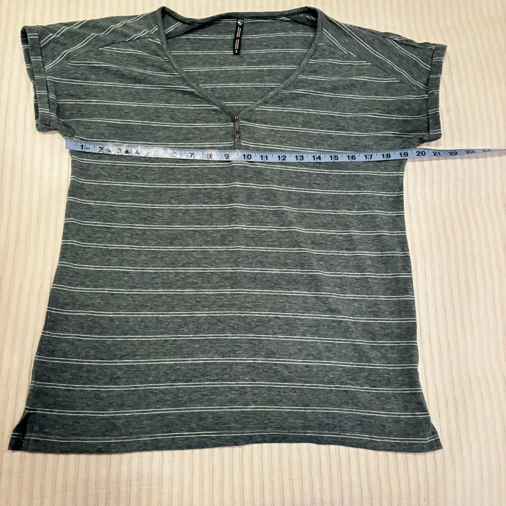 Kuhl Lisette Women's Shirt Melange Performance Fabric V-neck Striped Size Small - Image 11