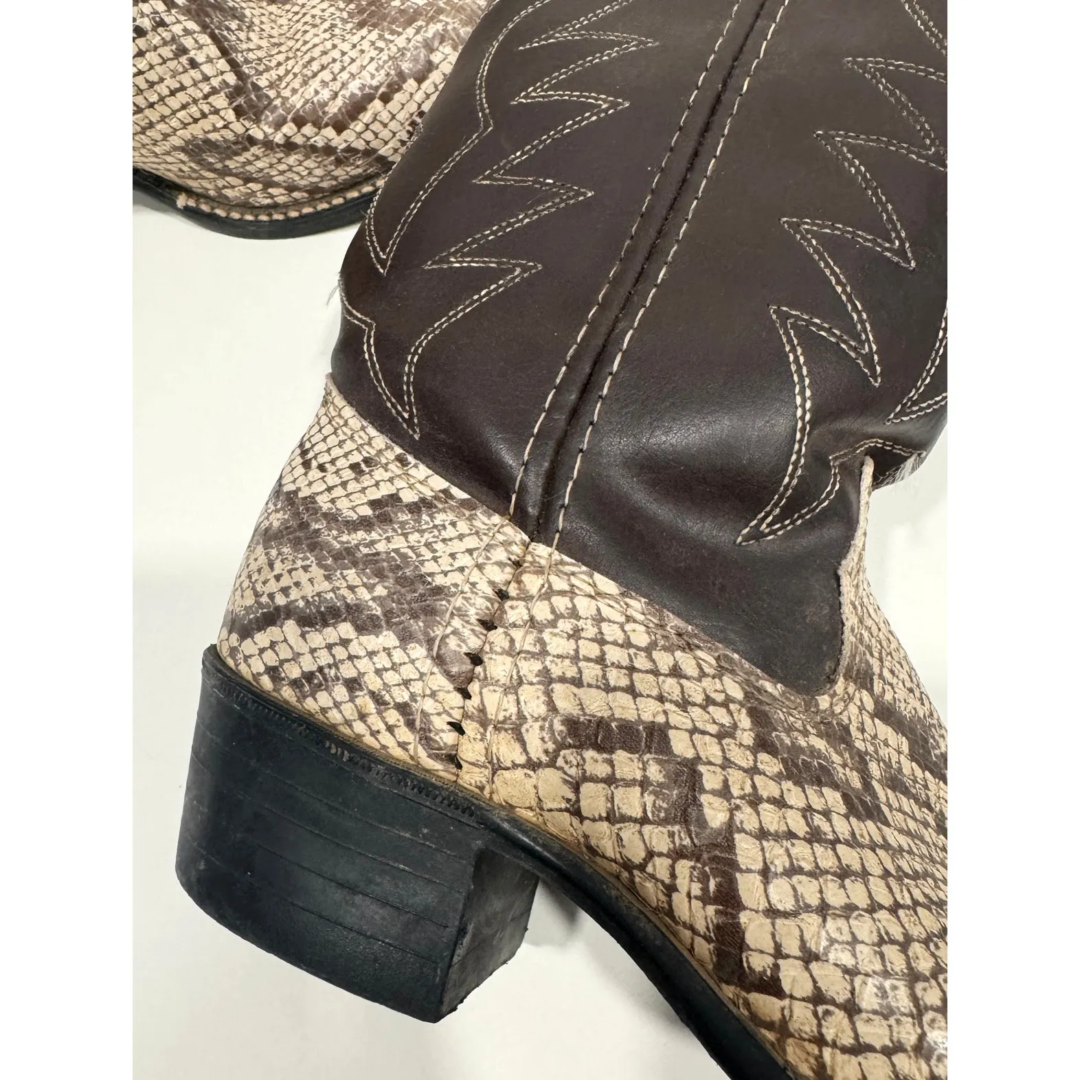 Vintage Bronco 1911 Cowboy Boots Python Snakeskin Western Size 4 Brown - Image 4