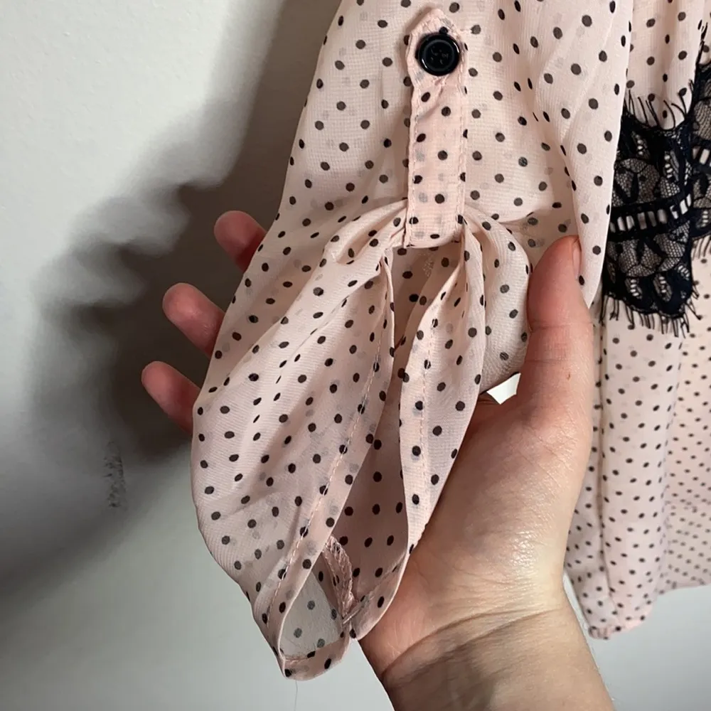 Maurices light pink polka dot blouse with lace trim size S - Image 6