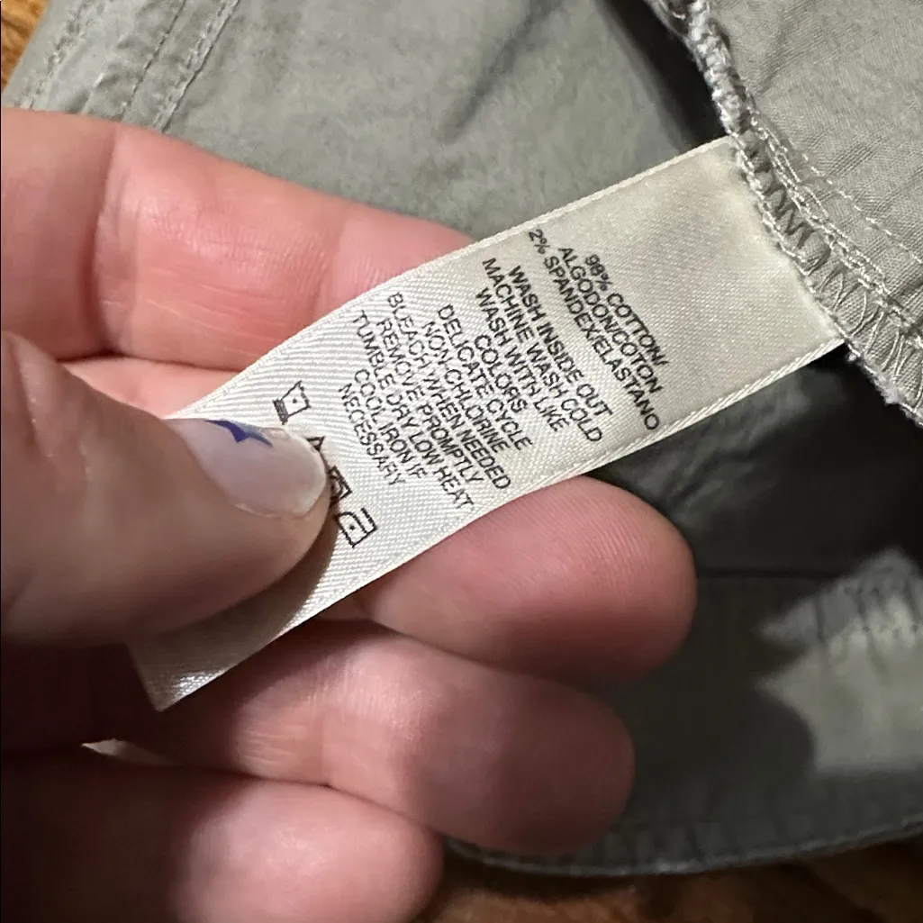 DKNY Women's Cotton Blend Shorts, Sz 10 - Image 3