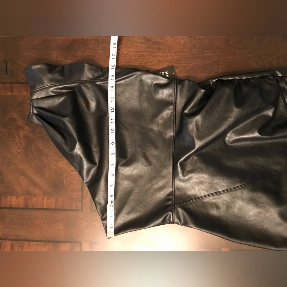 NWT Black Vegan Leather One Shoulder Asymmetrical Mini Dress Sz S - Image 5