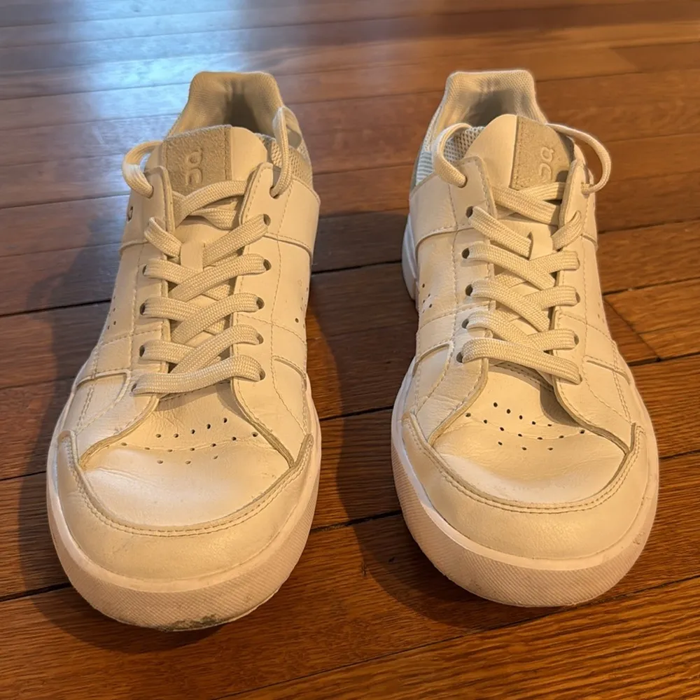 On Running Women's Athletic Shoes - Image 2