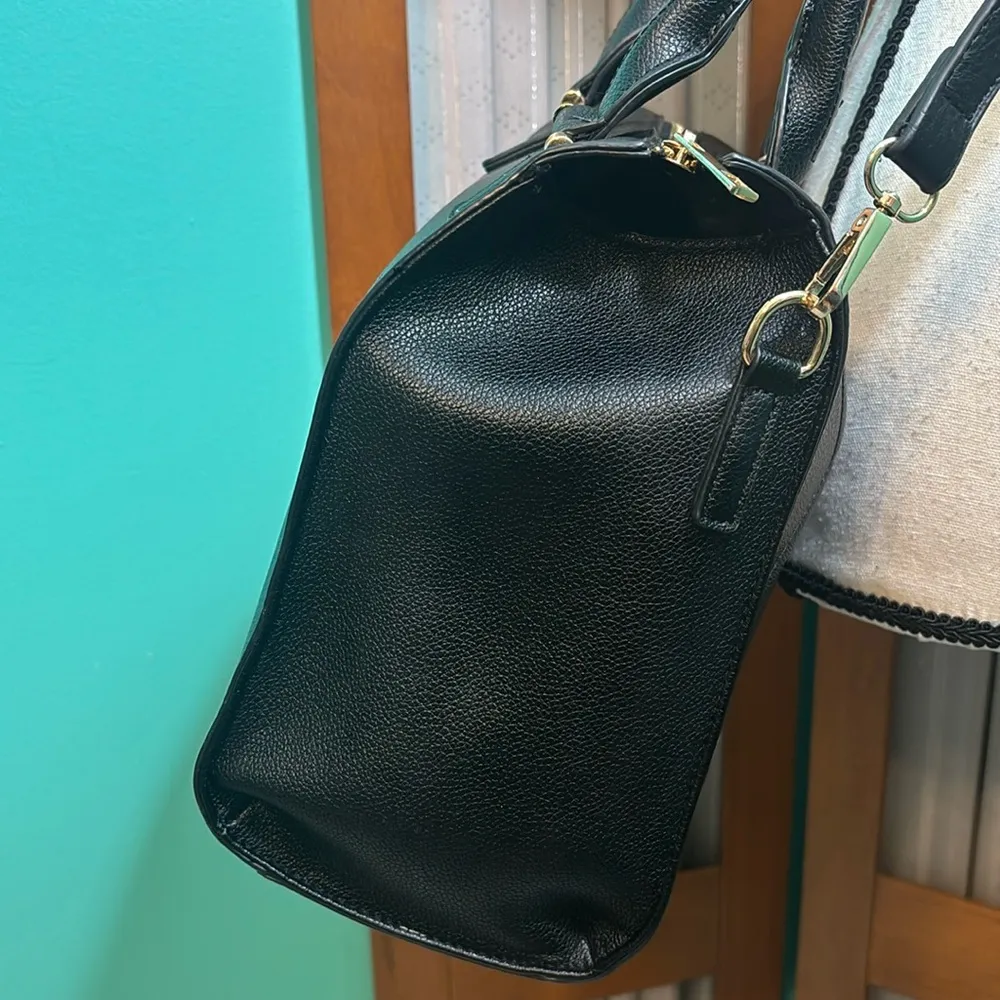 Mellow World Black Crossbody Bag with Geometric Pattern - Image 6