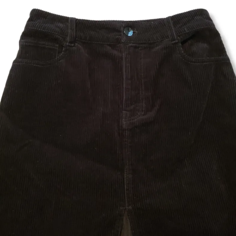 Forever 21 Skirt Size Medium Corduroy Skirt Black Full Straight 100% Cotton Women's Skirt  - Image 3