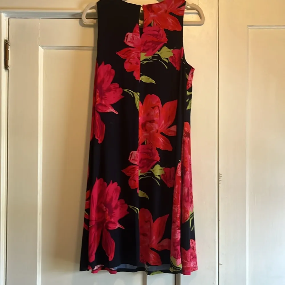 Anne Klein  | Navy & Red Floral Dress Size 10 Fully Lined Fraying Under Right Arm - Image 5