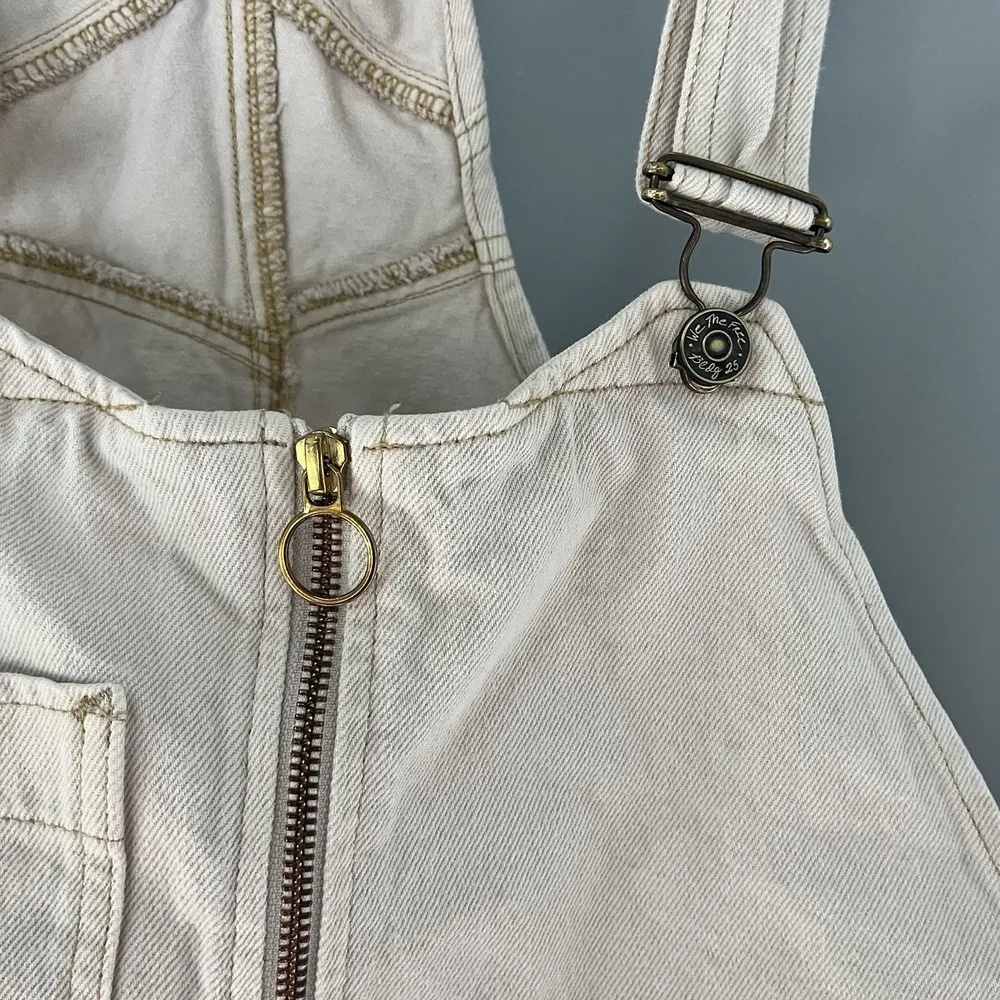 We The Free *flaw* Women's 10 Overalls Off White Sunkissed Zip Front Shortall - Image 3