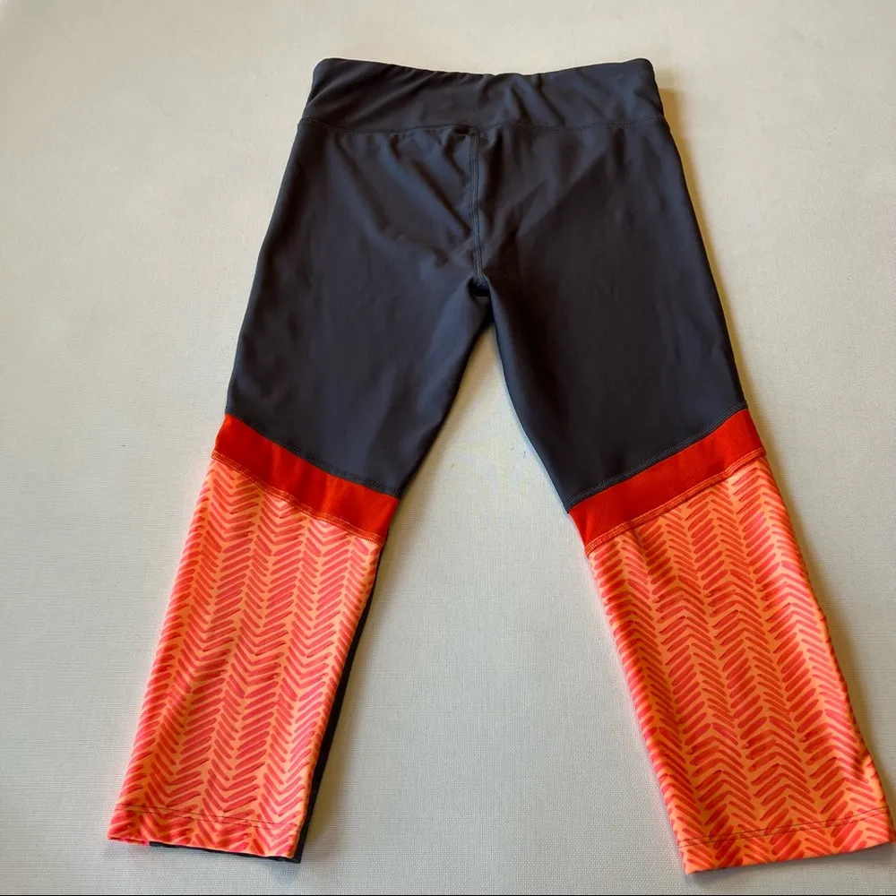 Under Armour Compression Heat Gear Athletic Leggings - Image 6