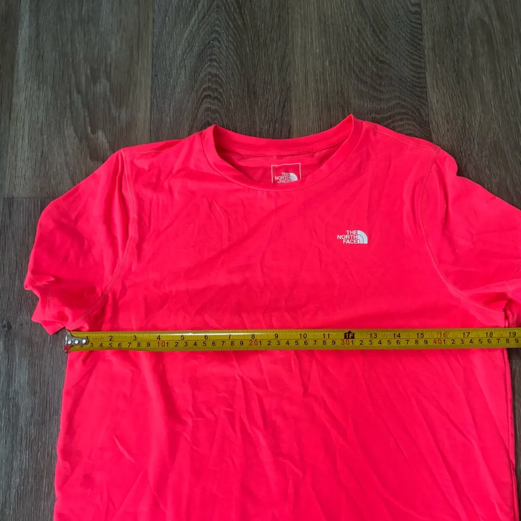 The North Face FlashDry-XD Adventure Tee Hibiscus Women’s Medium — Moisture-Wick - Image 2