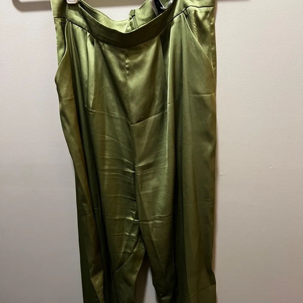 Green Silk Set - Image 4
