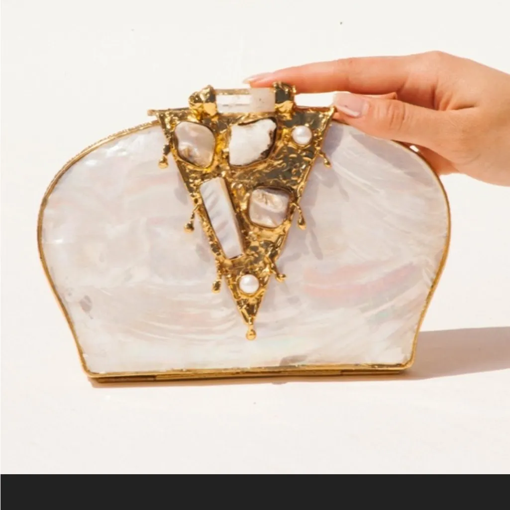 Ramla La Perle Mother of Pearl Brass Gold Clutch with Chain New! - Image 2