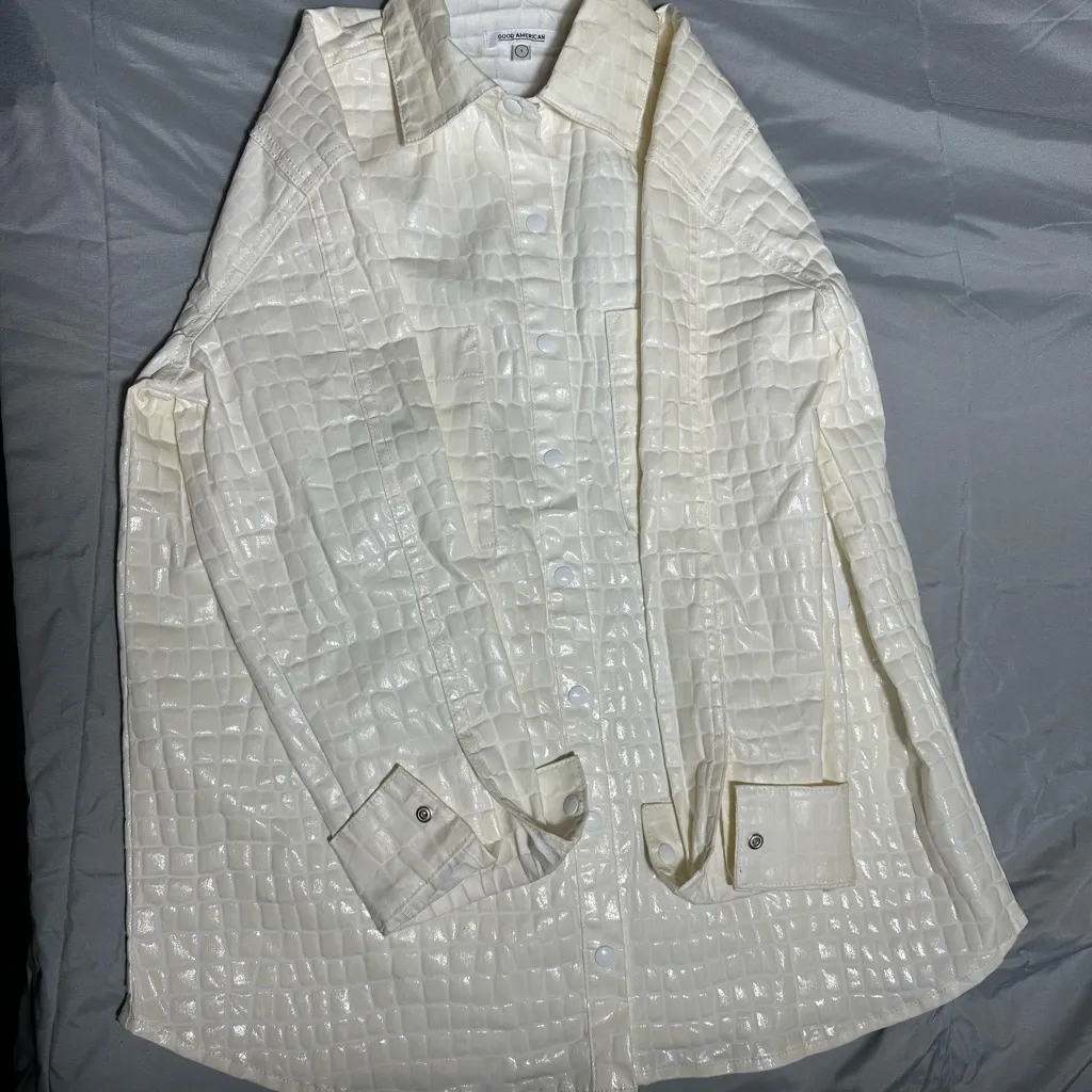 Good American Ivory Croc-Embossed Shirt - Image 2