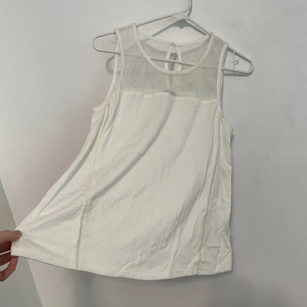 PIXLEY STITCH FIX STITCHFIX Solid White / Ivory ish Mixed Media Crochet Tank Top - Image 6