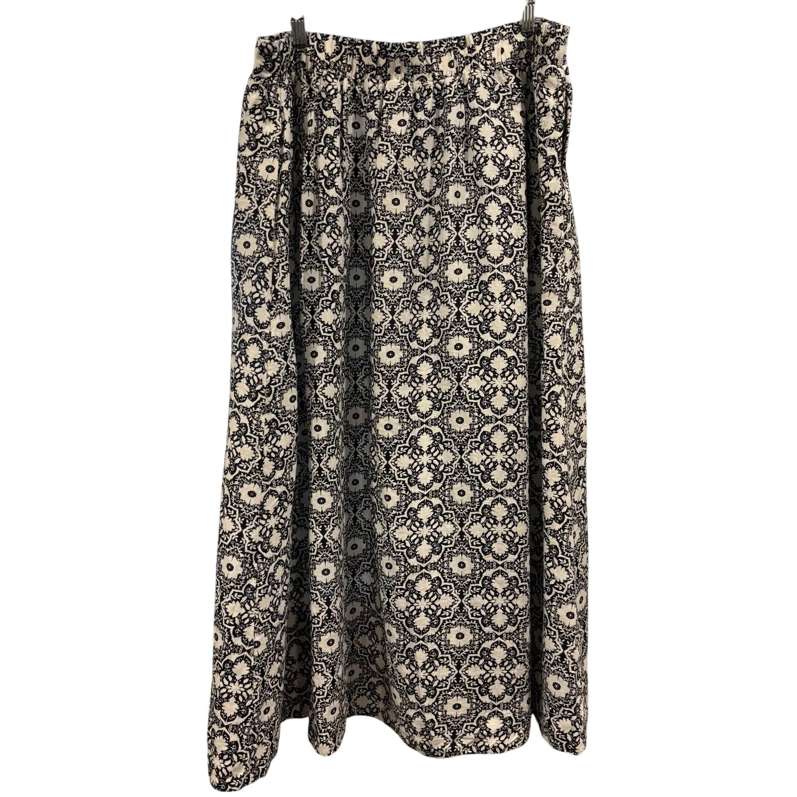 BODEN NWT French Navy Bloomsbury Mono black and white maxi skirt, size 16/18 - Image 3