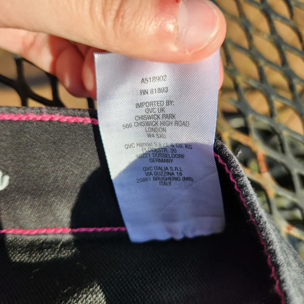 Isaac Mizrahi Live! Divine Denim Regular Pull-on Ankle Jeans Black Size 4 NWT - Image 2