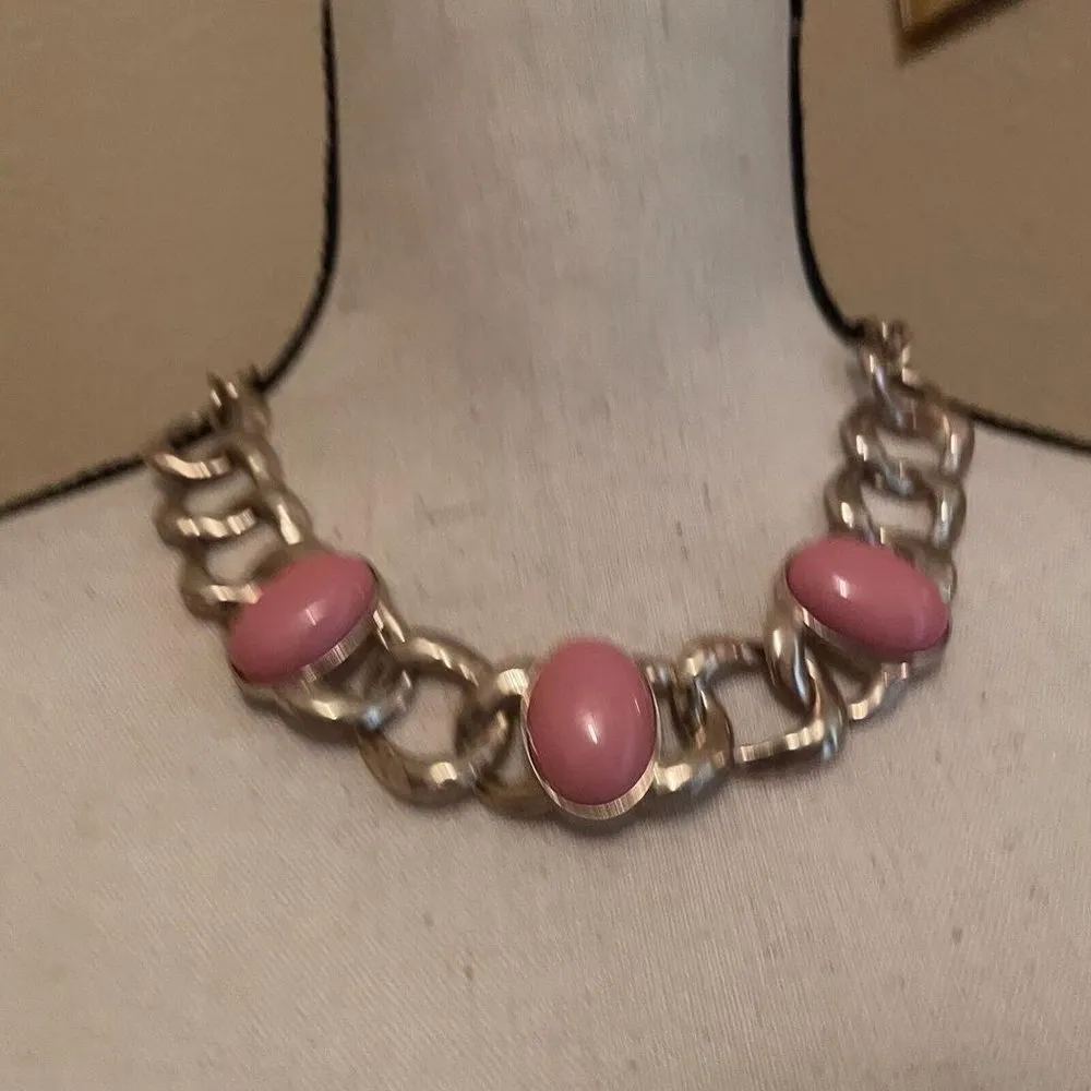 Signed NY New York & Company Gold Tone / Pink Costume Necklace Adjustable Length - Image 6