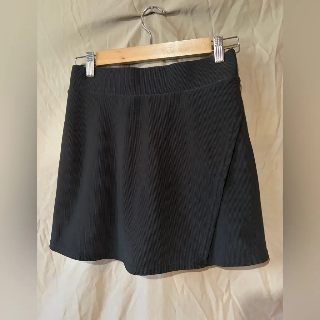 Move theology skirt Size M - Image 2