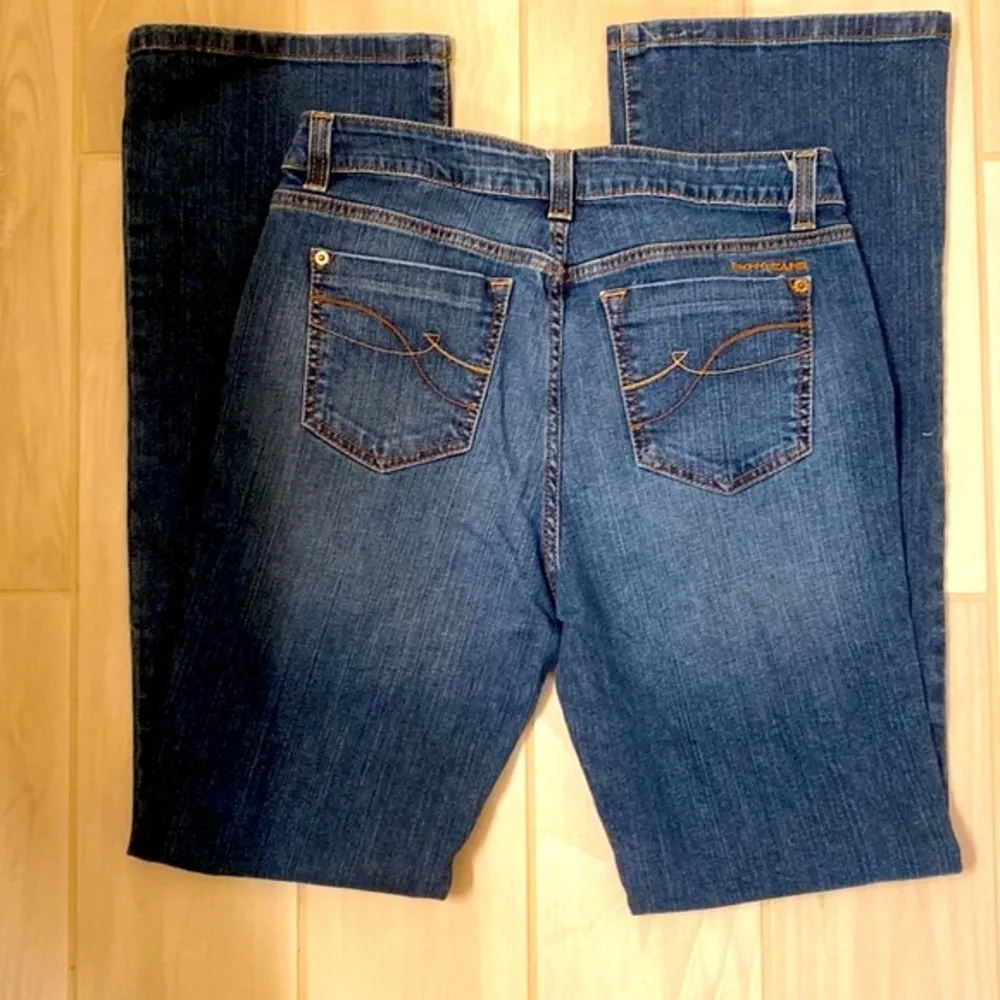 DKNY|| Blue Jeans - Image 3