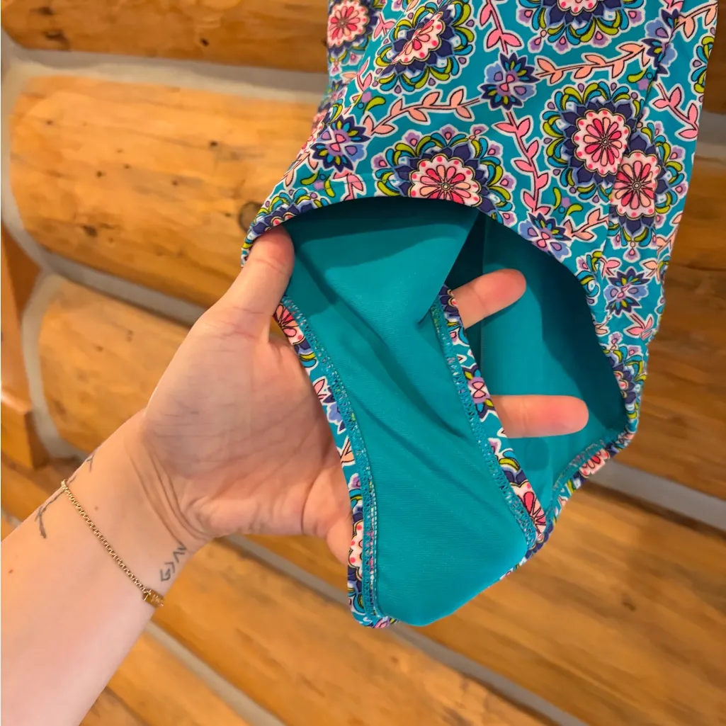 Catalina  Colorful One Piece size L - Image 4