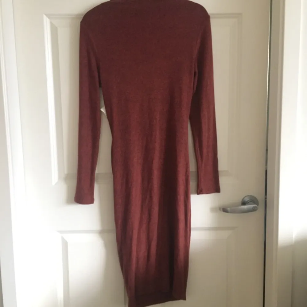 Akira Midi Rust Ruched Dress - Image 6