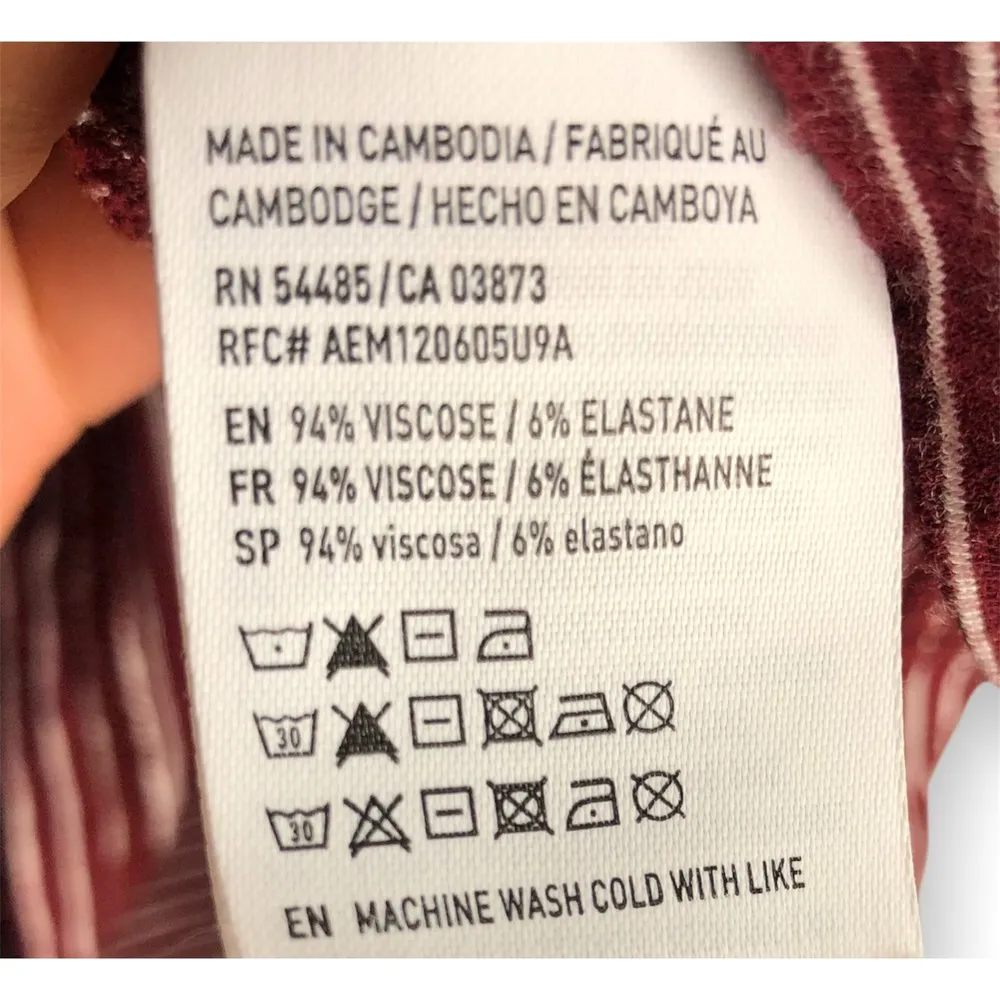 American Eagle Soft & Sexy Slub V-neck Striped Long Sleeve T-shirt - Image 4