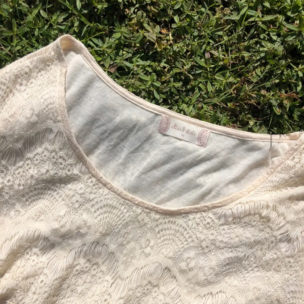 Altar’d State Cream Lace Bell Sleeve Blouse - Image 4