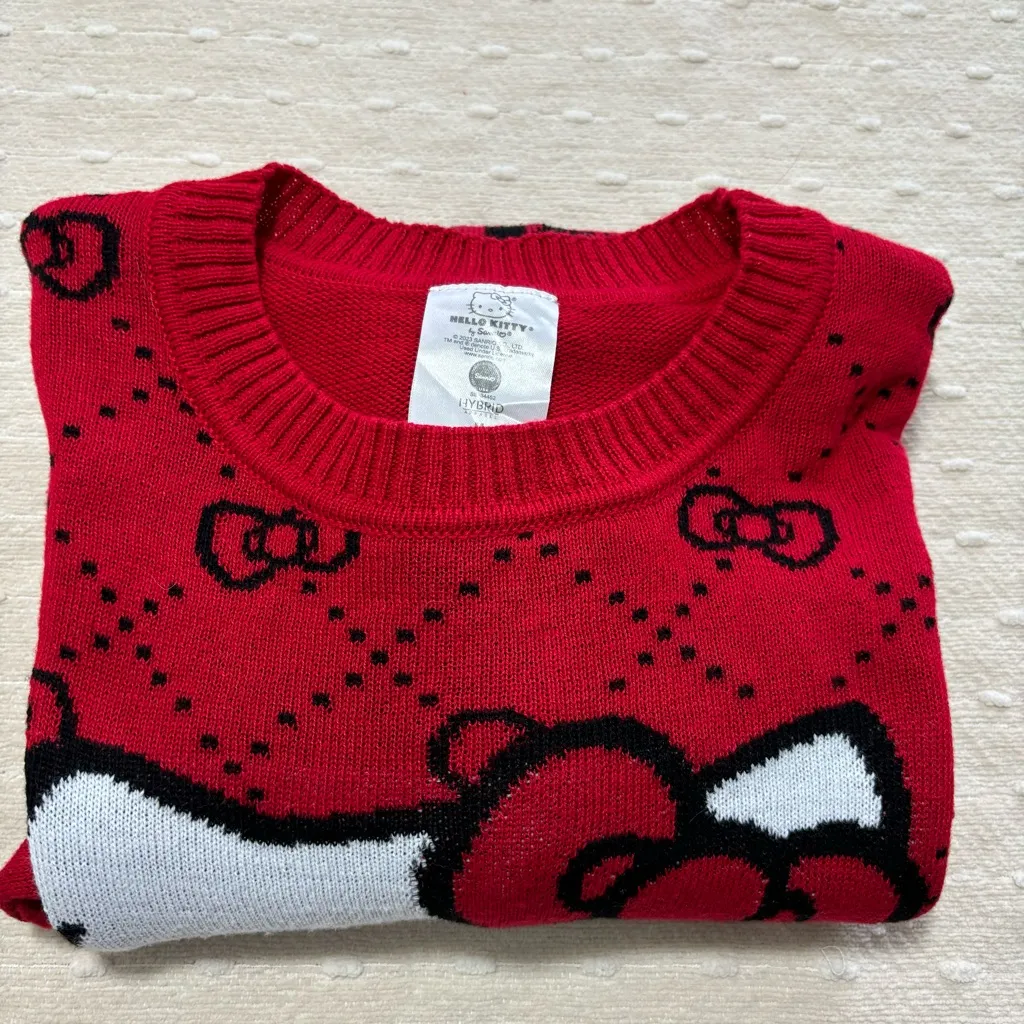Sanrio Hello Kitty Graphic Red Crew Neck Sweater Size M‎ - Image 8