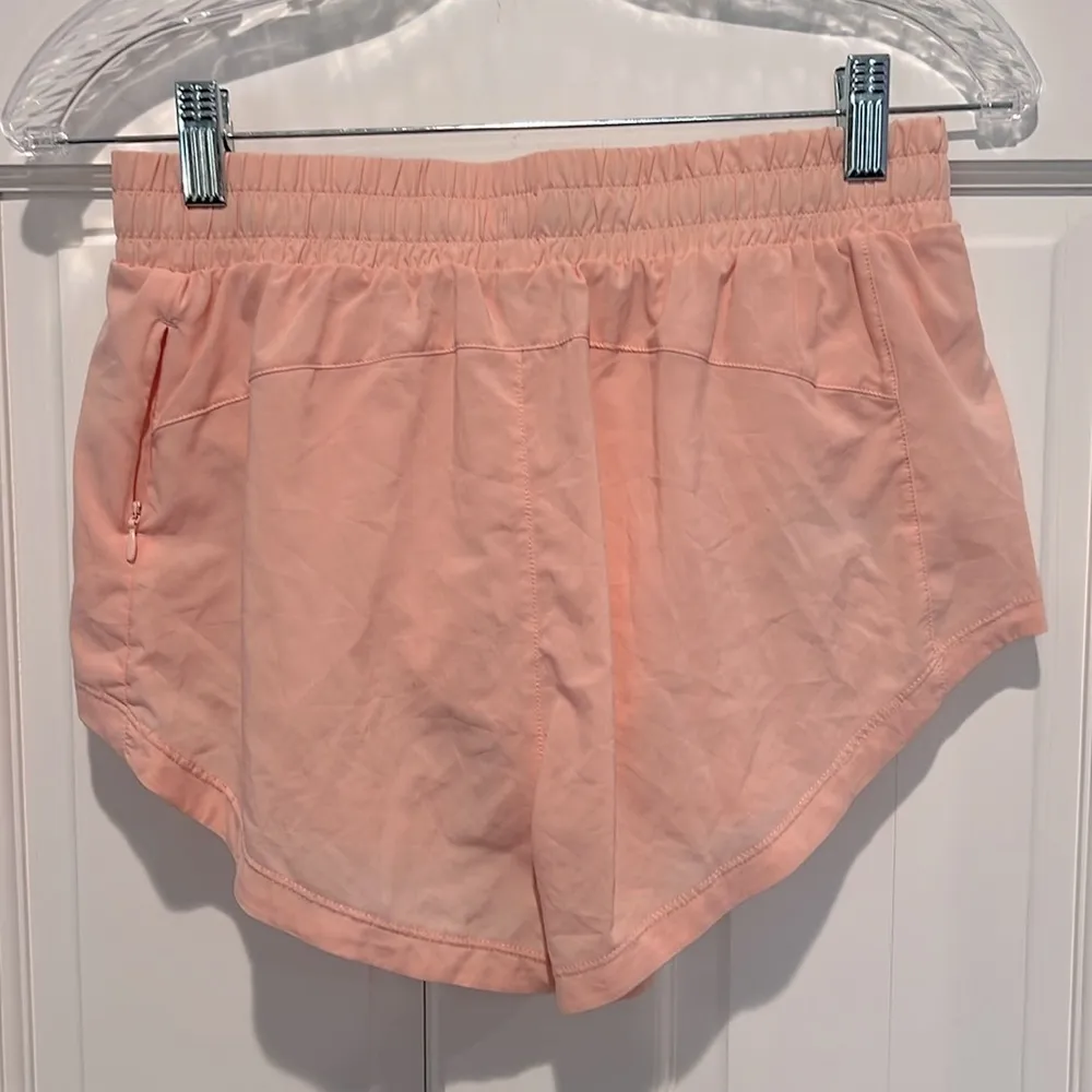 Full Speed Mid Rise Run Shorts Soft Shell Pink Reflective Logo Small - Image 4